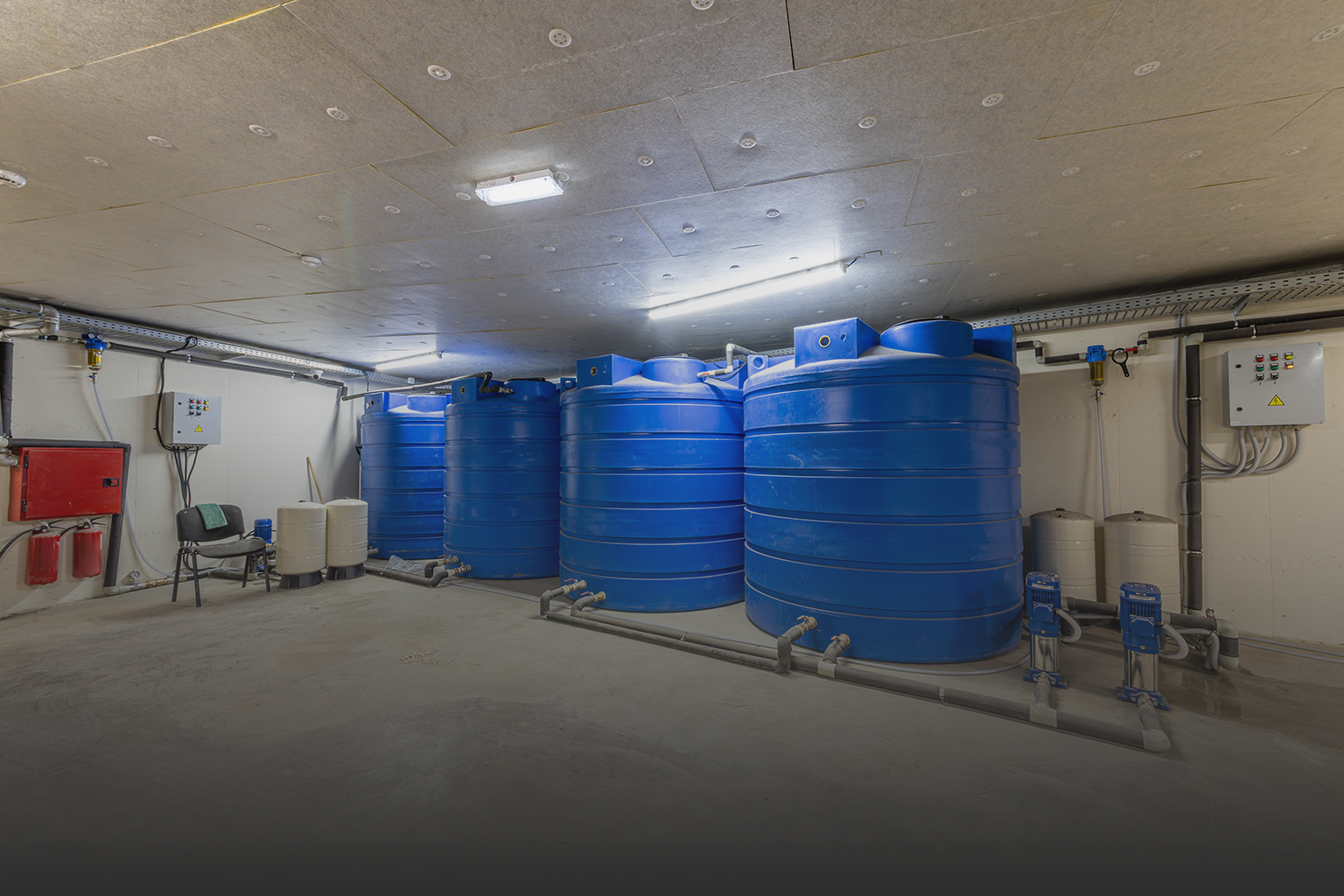 Backup water storage tanks installed for Gauteng business water outages